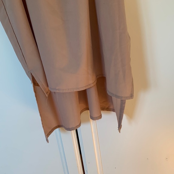 High Low beige racer back cami Tunic Tank top M - Picture 3 of 6